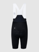 UAEM09 Pissei Magistrale bibshort <!DOCTYPE HTML PUBLIC "-//W3C//DTD HTML 4.0 Transitional//EN">
<html><head>
<meta content="text/html; charset=unicode" http-equiv="Content-Type" />
</head>
<body>De nieuwe Magistrale UAE Team Emirates bib-shorts zijn ontwikkeld voor Pro 
Teams als een verdere verbetering van onze Magistrale bib-shorts en hebben een 
rauw gesneden pijp zonder elastiek, wat de aerodynamica en het comfort tijdens 
trainingsritten en langere wedstrijddagen verbetert.<br />De polyamide 
stofconstructie geeft een gelijkmatige druk over het hele been dankzij de 
technologie die is ontwikkeld om het hoogste niveau van comfort en 
bewegingsvrijheid te geven, de spieropbouw te ondersteunen en het 
energieverbruik te minimaliseren.<br />TruFlo AirLight pad heeft onze iconische 
floating technologie met een speciaal monodensity schuim dat in staat is 
hetzelfde comfortniveau te bieden tot 8 uur met behoud van ongelooflijke 
lichtheid en ademend vermogen.<br />Slabben zijn gemaakt met Y-vorm en met zeer 
ademende stof.<br /><br />Race-Fit<br />Polyamide stof voor het hoogste 
comfort<br />Constructie zonder elastische band<br />Y-vormige slabben<br />TruFlo 
AirLight zeem<br /></body></html> UAEM09