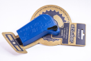 VISQ39 Squirt eZ Luber blue <!DOCTYPE HTML PUBLIC "-//W3C//DTD HTML 4.0 Transitional//EN">
<html><head>
<meta content="text/html; charset=unicode" http-equiv="Content-Type" />
</head>
<body>
<p>Elke fietser zou moeten weten dat je voor het smeren van een fietsketting de 
cranks achteruit moet draaien om de hele ketting goed te kunnen smeren.</p>
<p><br /></p>
<p>De mechanica van een e-bike-motor en versnellingsbak vereist echter dat de 
crankarm met behulp van een fietsgereedschap op zijn plaats wordt vergrendeld om 
achteruit te kunnen trappen. Een andere manier om de ketting in beweging te 
krijgen, is door het achterwiel van de e-bike van de grond te tillen en vooruit 
te trappen. E-bikes zijn vaak vrij zwaar, wat dit een lastige klus maakt.</p>
<p><br /></p>
<p>HOE WERKT HET?</p>
<p><br /></p>
<p>Met de Squirt eZ Luber smeert u de ketting van uw e-bike moeiteloos. Bevestig 
hem gewoon over de crankarm, zet de draaihaken vast aan het kettingblad en je 
kunt nu je cranks achteruit draaien terwijl het achterwiel op de grond staat. 
Het duurt maar een minuutje en is heel makkelijk. </p>
<p><br /></p>
<p>Gebruik Squirt E-bike Chain Wax met hogedrukadditieven om ervoor te zorgen 
dat de ketting van je e-bike langer soepel en stil blijft lopen.</p><br />
<p><i></i>&nbsp;</p></body></html> visq39